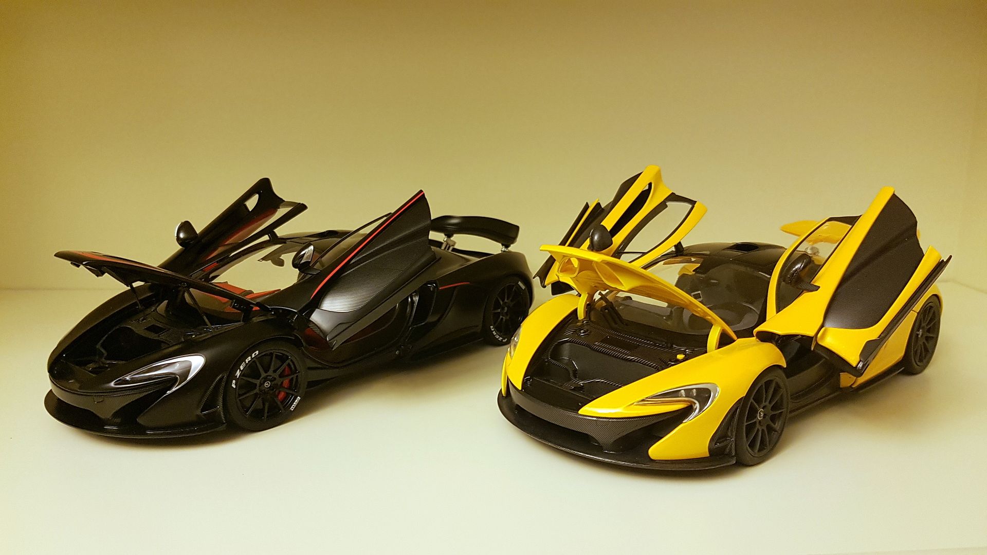 Mclaren P1 in detail, AutoArt vs TSM | DiecastXchange Forum