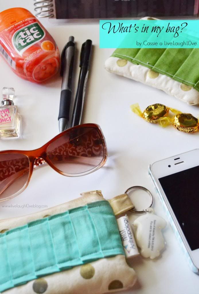 Live.Laugh.L0ve. // What's in my bag? Live.Laugh.L0ve. // What's in my bag?