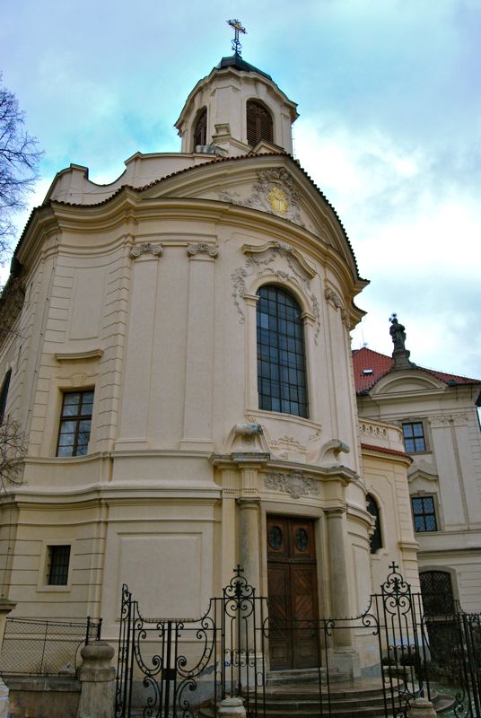 http://i1309.photobucket.com/albums/s632/LeBruxellois/Kutna%20Hora/DSC_0047b_zpsa6fb2369.jpg