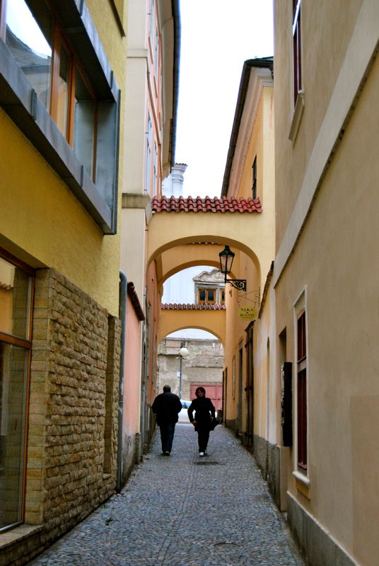http://i1309.photobucket.com/albums/s632/LeBruxellois/Kutna%20Hora/DSC_0094b_zpsa1cd669f.jpg