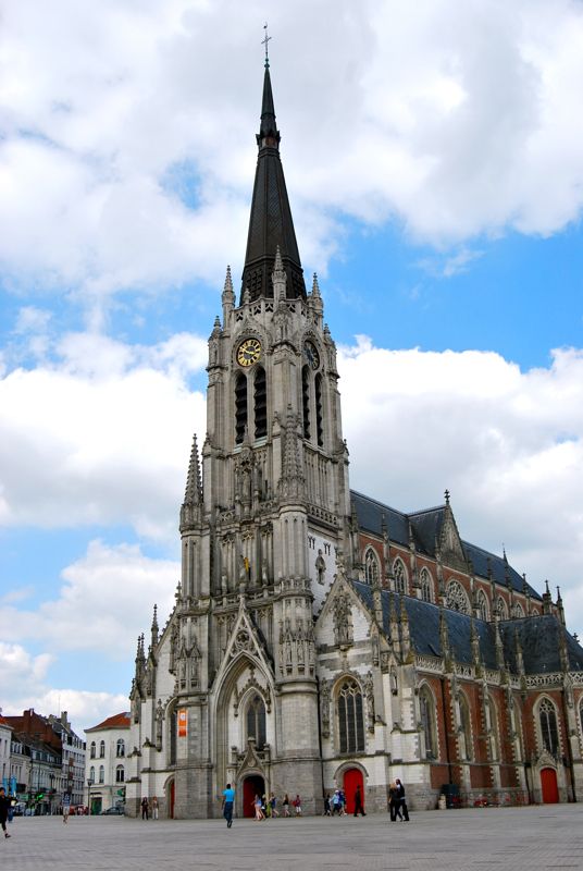 http://i1309.photobucket.com/albums/s632/LeBruxellois/Lille/DSC_0007b_zpsf94fc79a.jpg