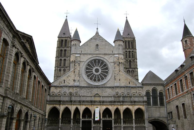 http://i1309.photobucket.com/albums/s632/LeBruxellois/Tournai/DSC_0126b_zpsc5f60b36.jpg