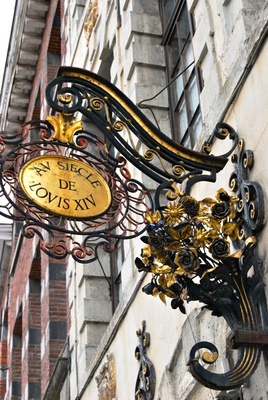 http://i1309.photobucket.com/albums/s632/LeBruxellois/Tournai/DSC_0138b_zps8cbe597a.jpg