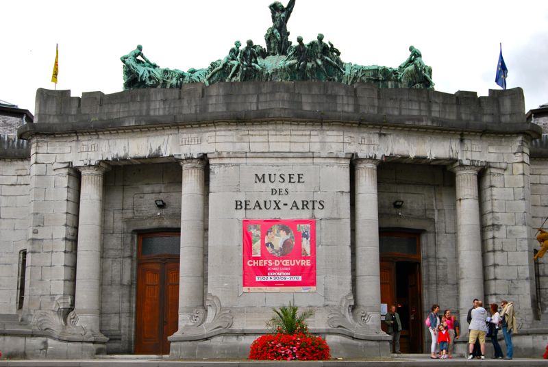 http://i1309.photobucket.com/albums/s632/LeBruxellois/Tournai/DSC_0154b_zps9dbd4a59.jpg